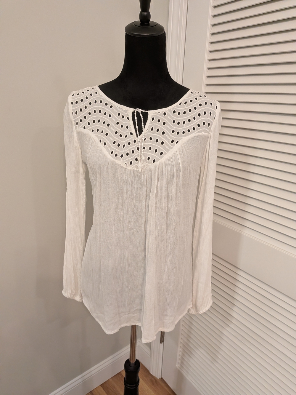 Lascana White Eyelet Yoke Long-Sleeve Women's Top Size M